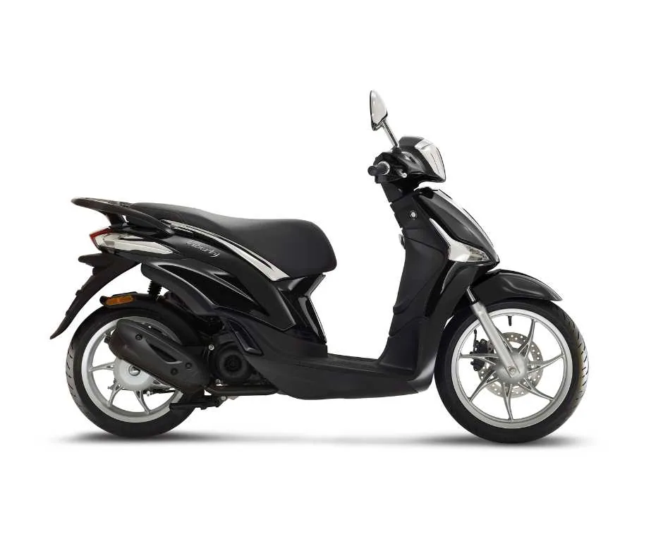 Fahrschulauto Piaggio Liberty S 125 - Peters Fahrschule München