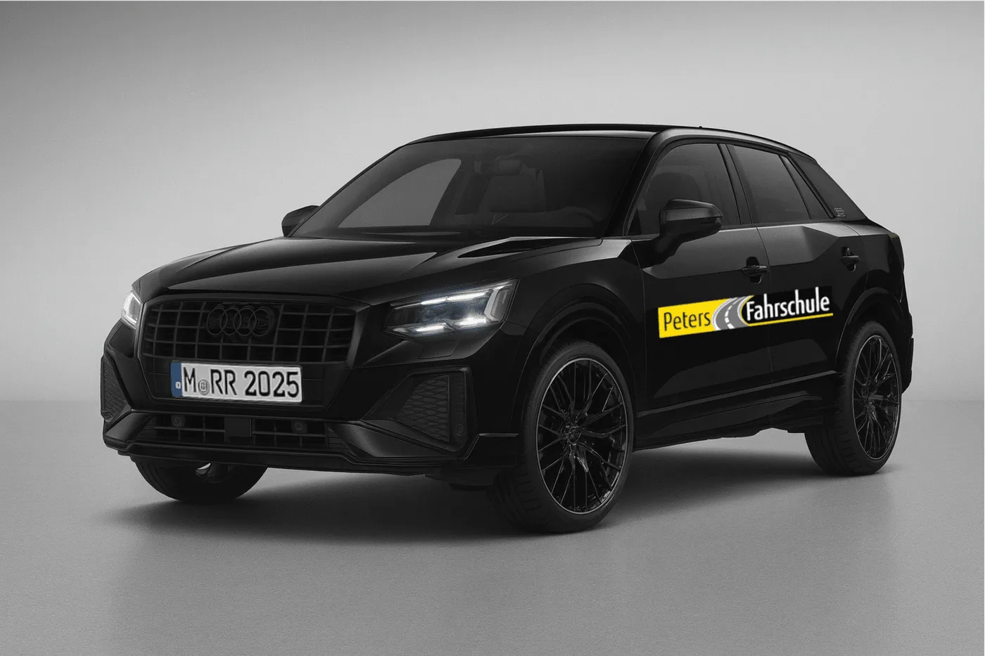 Fahrschulauto Audi Q2 35 TDI S-Line - Peters Fahrschule München