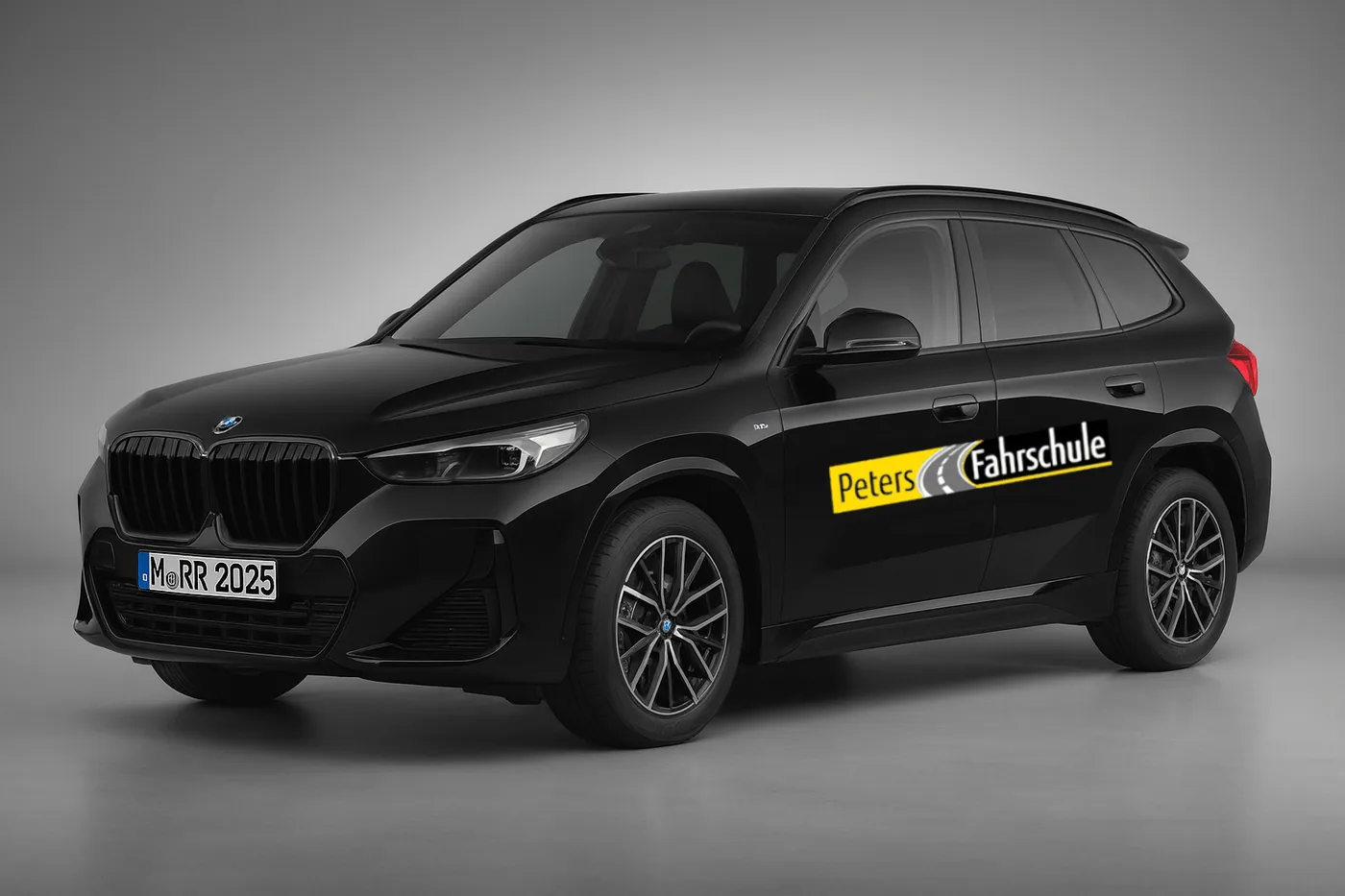 Fahrschulauto BMW X1 xDrive 23d - Peters Fahrschule München