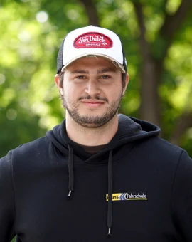 Elias, Driving Instructor Class A – B at Peters Driving School Munich