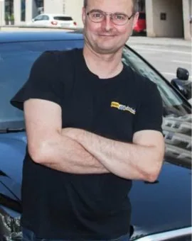 Oli, Driving Instructor Class B at Peters Driving School Munich